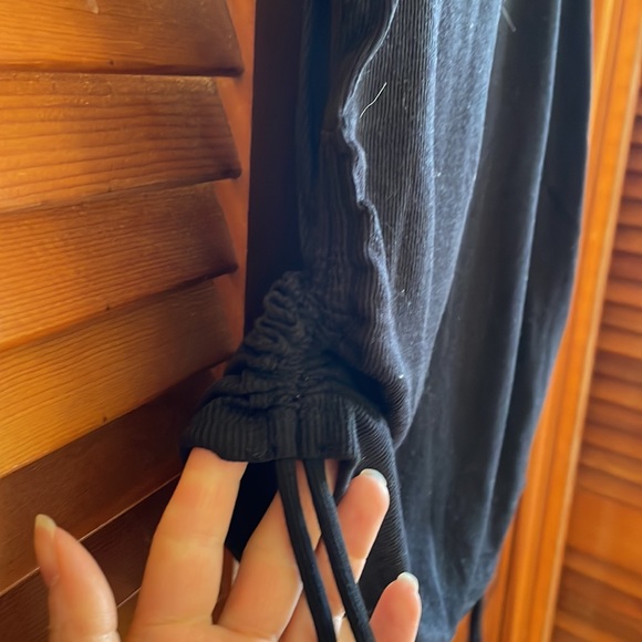 Adjustable Ribbed Tank - Picture 4 of 4